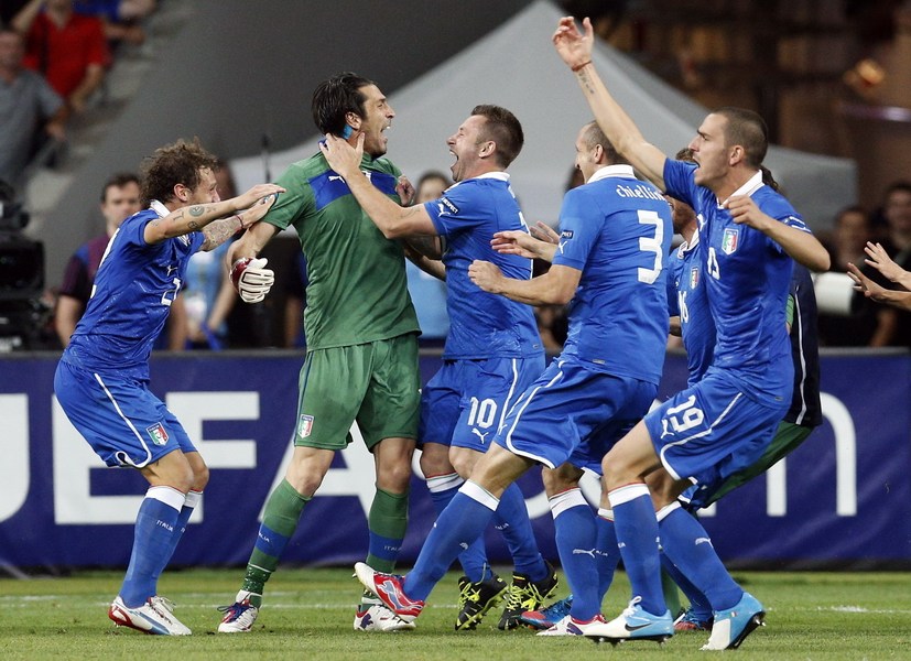 欧洲杯:皮尔洛勺子点球刺激点球战!意大利逆转